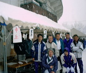 ��t�e���g�̒��~���莆�O��